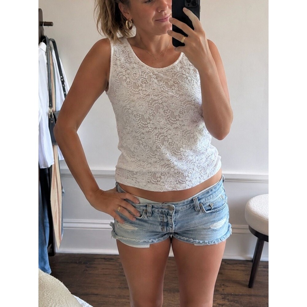 Vintage Y2K 90s Lace Romantic Feminine Minimal Soft Girl White Cream Tank Blouse